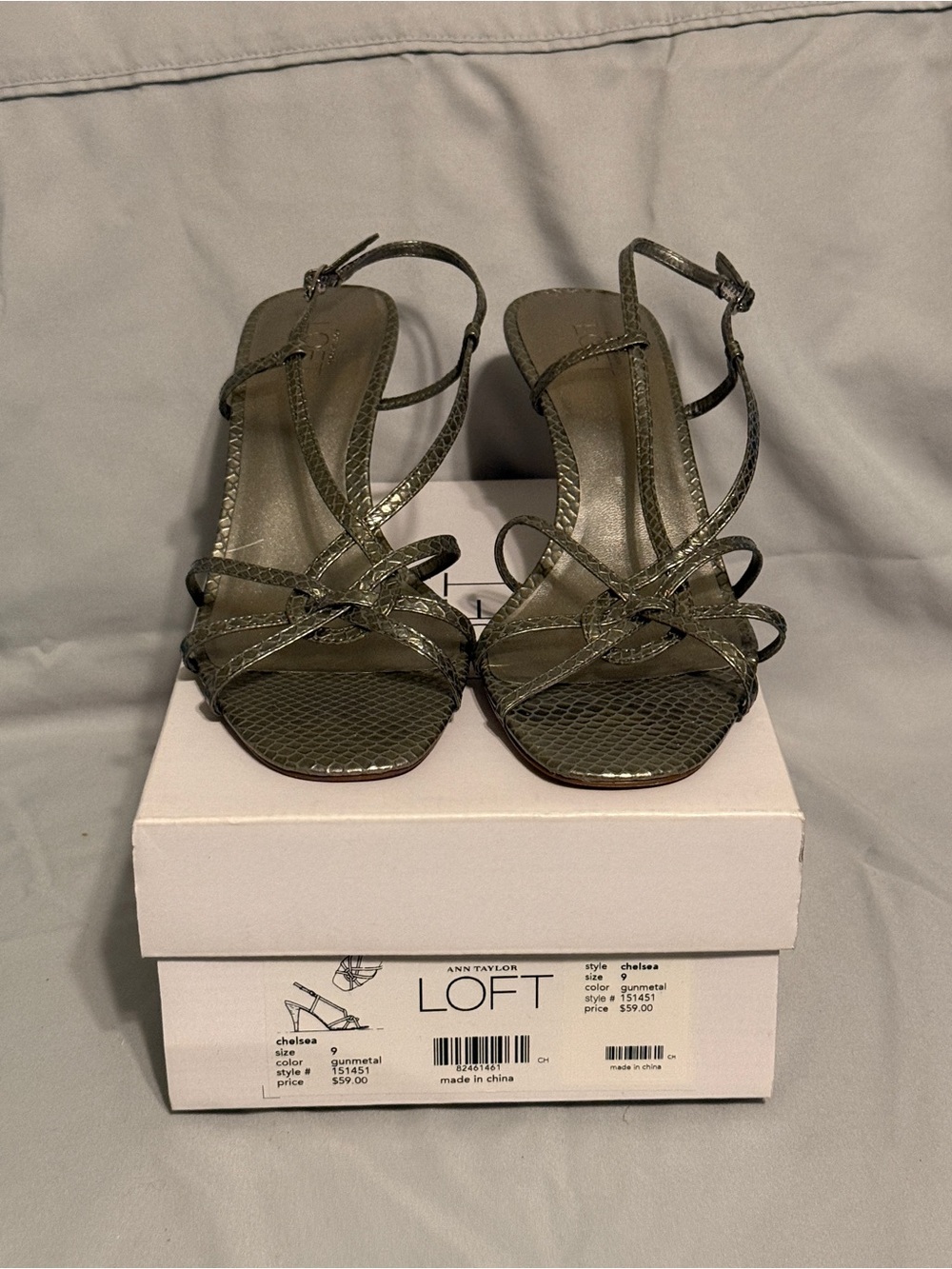LOFT Women's Gunmetal snake embossed Strappy Heeled Sandals SZ 9